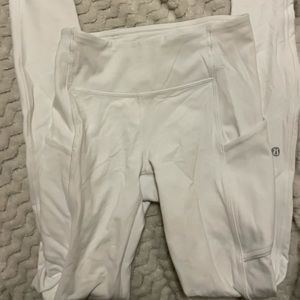 White lululemon leggings